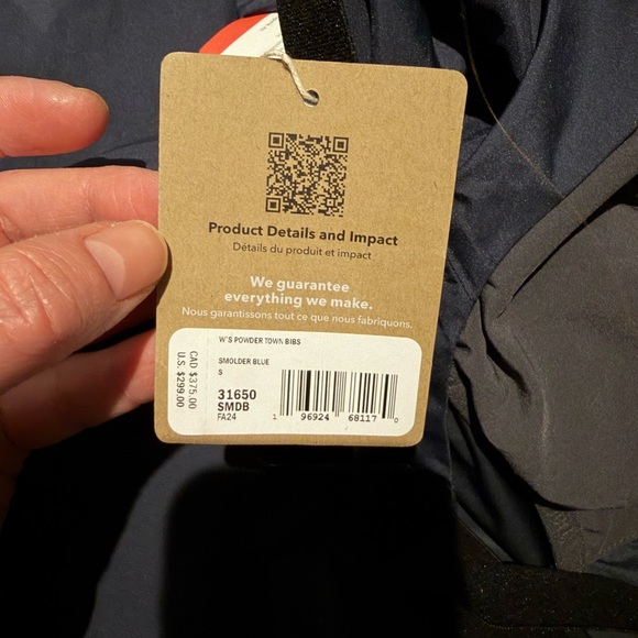 Patagonia Women's Dark Blue snow pants - Picture 5 of 5